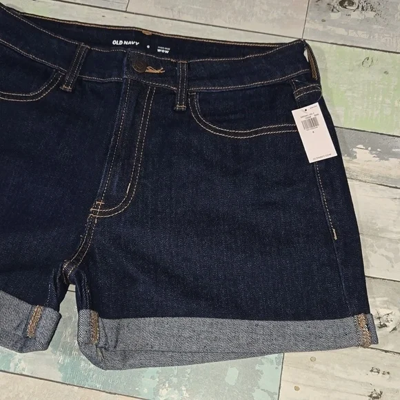 Old Navy High-Rise Wow Jean Shorts sz 6 NWT - Picture 2 of 4